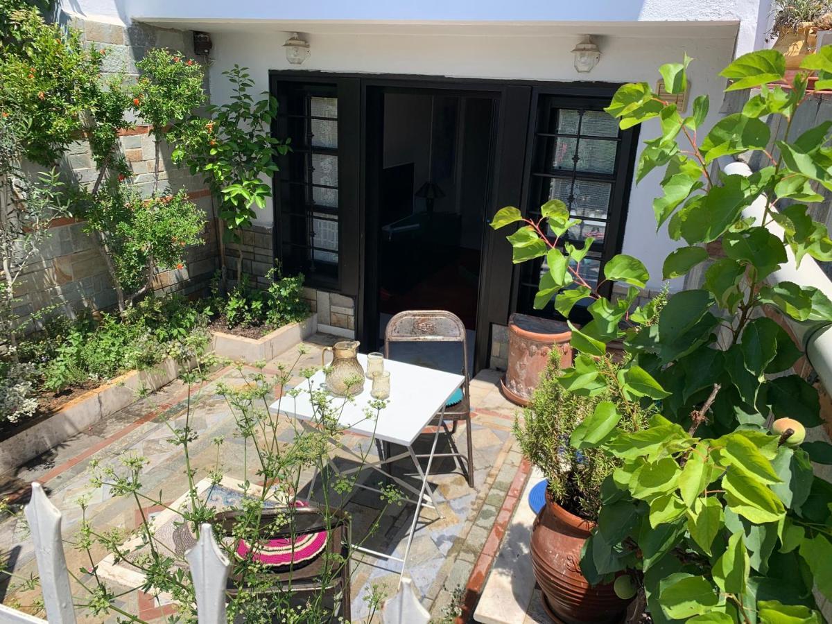 Gemuetliches Appartement In Ano Poli Thessaloníki Luaran gambar