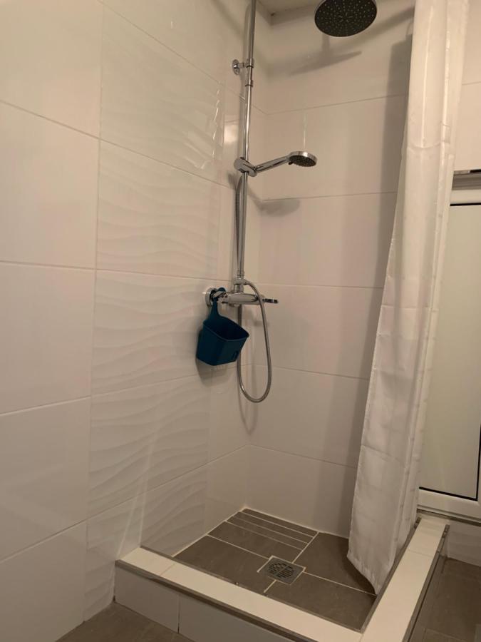 Gemuetliches Appartement In Ano Poli Thessaloníki Luaran gambar