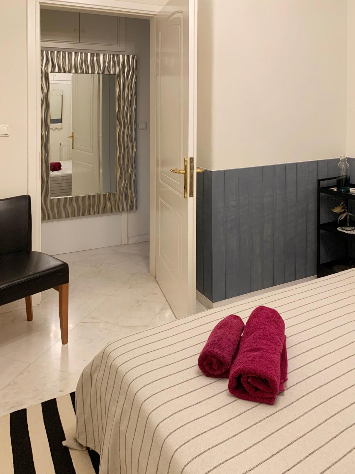 Gemuetliches Appartement In Ano Poli Thessaloníki Luaran gambar